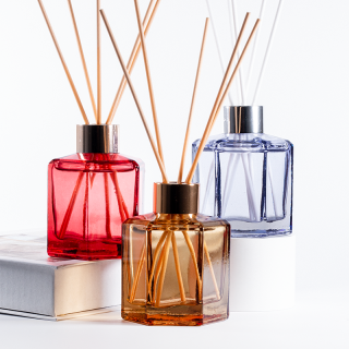 Bottiglia di vetro vuota da 120 ml, forma esagonale, diffusore a bastoncini, con coperchio