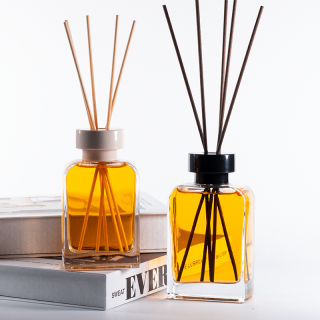 Simple Design 100ml 150ml Diffuser Glass bottle with sliding shoulder