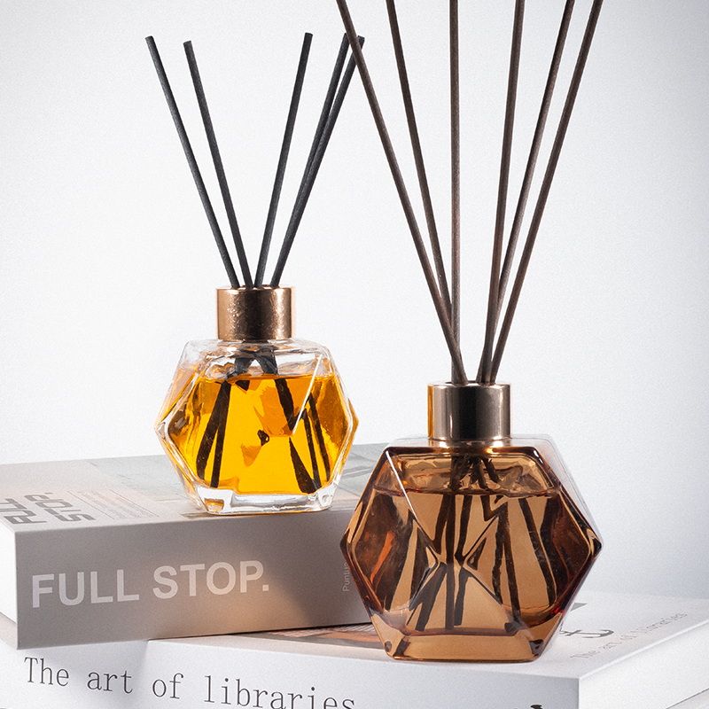 Botol Kaca Diffuser Aroma Mewah Klasik Vintage Desainer