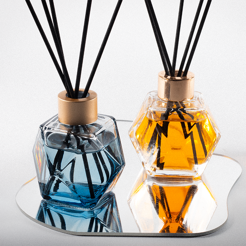 Botol Kaca Diffuser Aroma Mewah Klasik Vintage Desainer