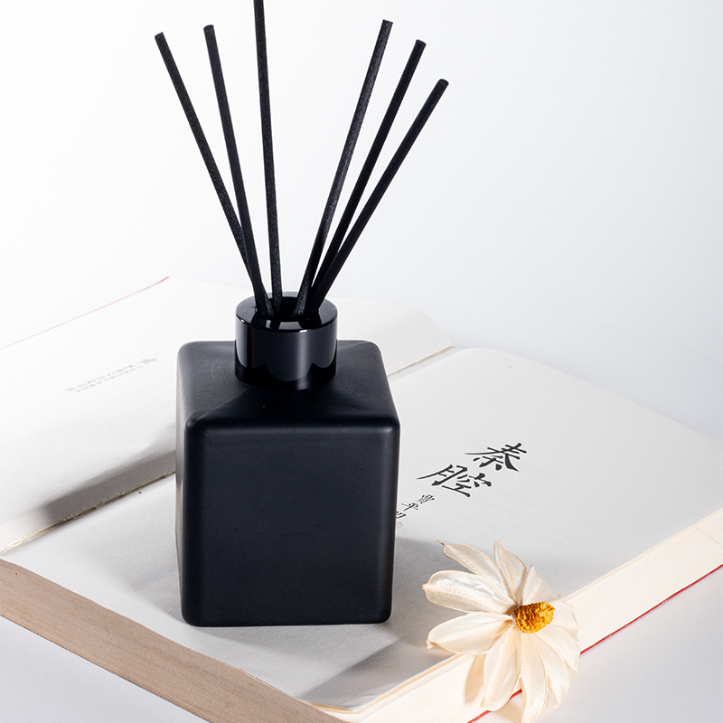 Botol Kaca Kosong 50ml untuk Diffuser Aroma Rumah dan Kantor