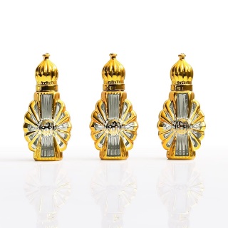 En stock Flacon à bille de luxe unique en galvanoplastie de 12 ml Flacon à bille en verre vide pour huile essentielle avec bille en acier