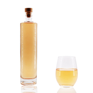Venta caliente Botella de licor de vidrio redonda de hombro plano de 530 ml sin tapas