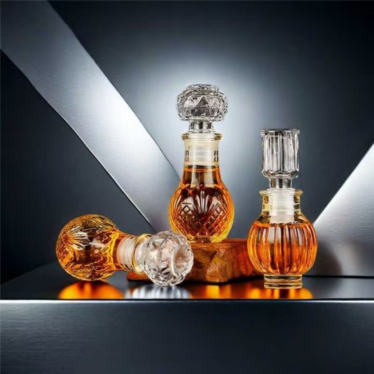 Bottiglie di liquore alcoliche in vetro mini trasparente da 50 ml, piccole e vuote, per whisky, vino e liquori