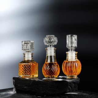 50ml Transparan Kecil Kosong Spirit Wiski Anggur Mini Kaca Alkohol Botol Minuman Keras