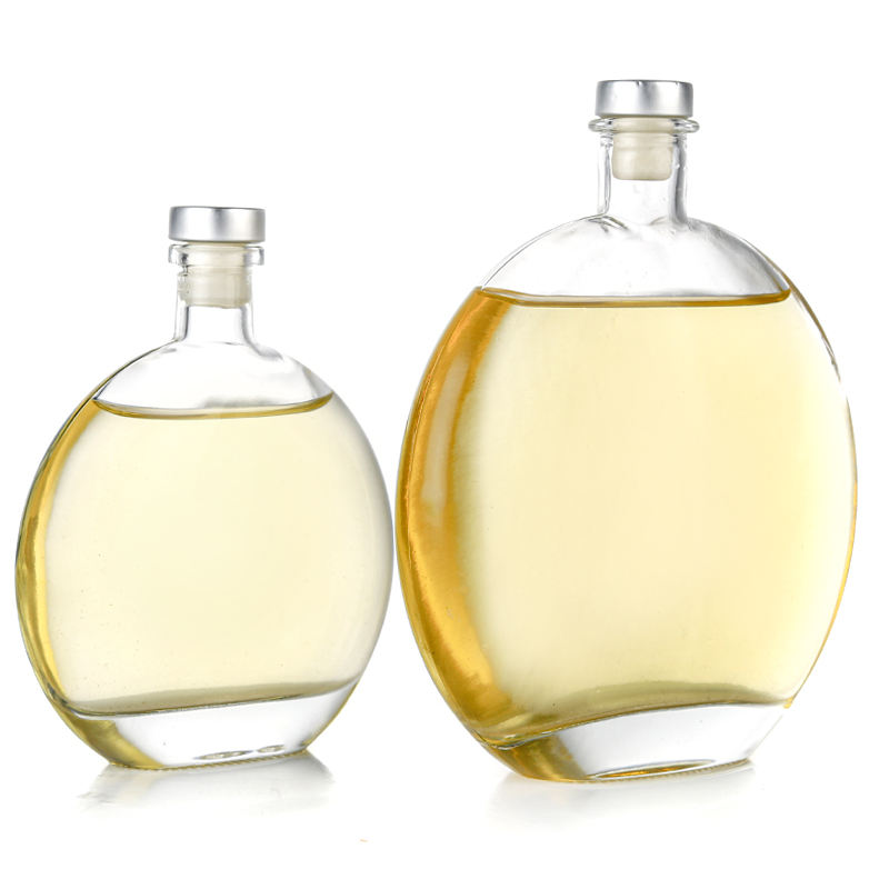 Desain Baru 250ml 500ml 750ml Botol Kaca Datar Kosong Minuman Anggur Vodka Dengan Sumbat Emas