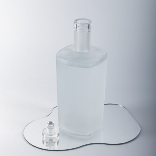 Wholesale Frosted Rectangular Wine Glass 750ml Bottles for Cocktails