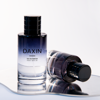 Parfum Cologne Spray 30ml 50ml Wangi Tahan Lama Botol Persegi Warna Bertahap