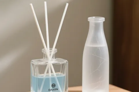 Apakah penyebar kaca lebih baik daripada plastik?