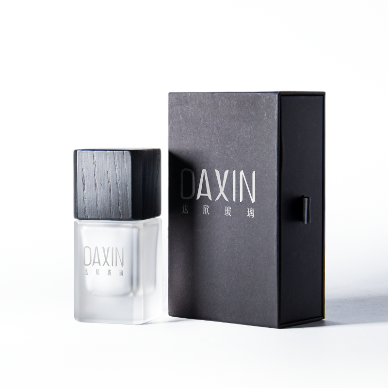 30ml, 50ml, 100ml 리필 가능 프리미엄 향수병 (사각형 나무 캡 포함)