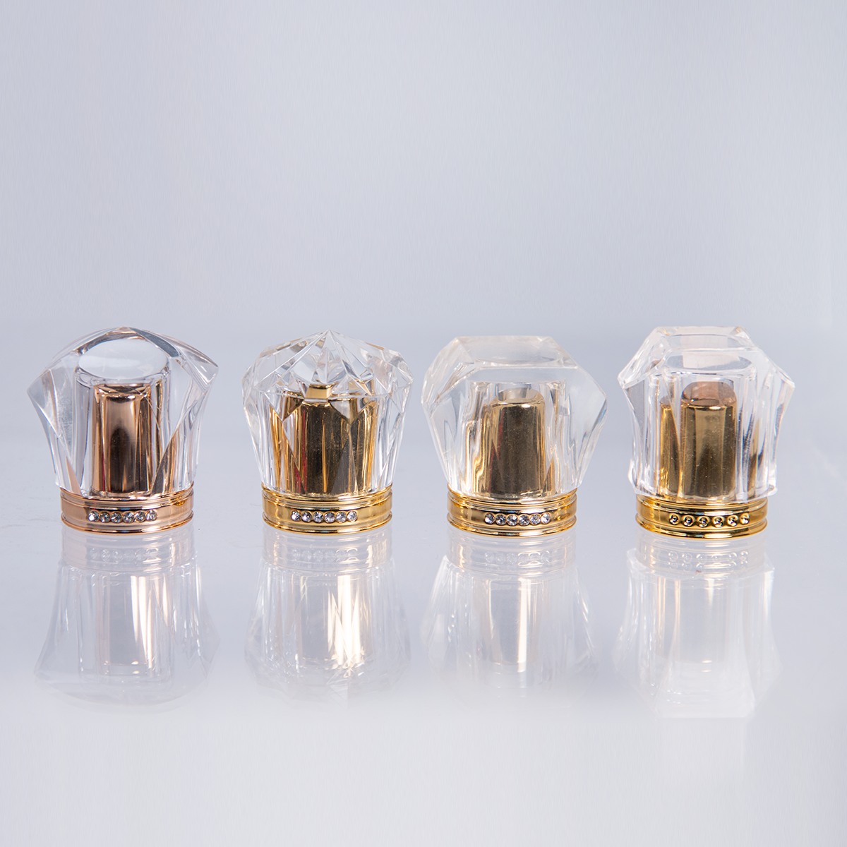 Tutup Botol Parfum Mewah dengan Logo Kustom FEA 15mm Plastik Akrilik PP UV