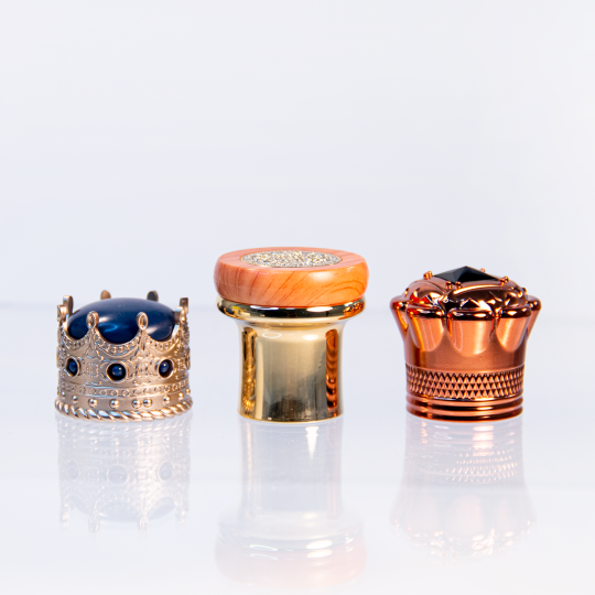 Tappi a corona per bottiglie di profumo in plastica personalizzati con stampa del logo della fabbrica