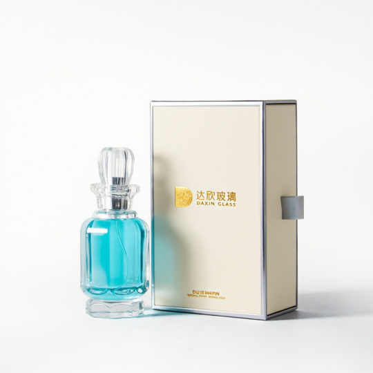 La fabbrica cinese fornisce flaconi di profumo da 50 ml e 100 ml con MOQ basso, flacone spray per profumo ricaricabile