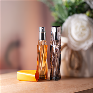 Botol Atomizer Parfum Kosong Transparan Anti Bocor 8ml dengan Bagian Bawah Tarik Keluar Tidak Beraturan