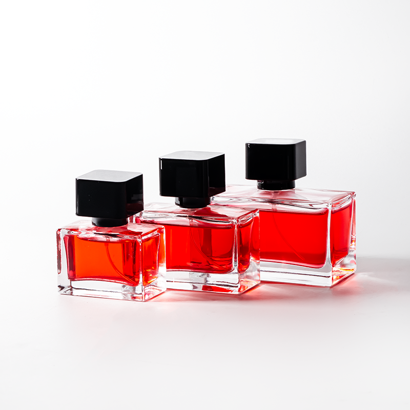Botol Parfum Kaca Persegi Panjang Isi Ulang 50ml Bening dengan Tutup Persegi Hitam dan Pompa