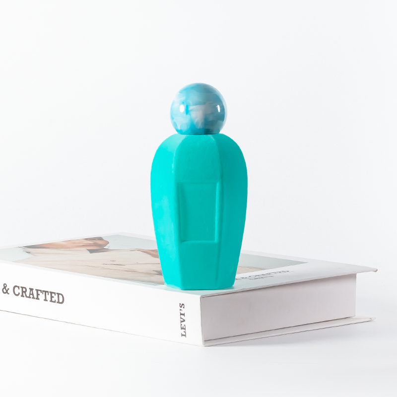 High-end cosmetic glass bottle