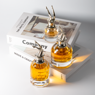 Global Wholesale 25ml 90ml 95ml Women's Eau De Parfum Floral Perfume Spray Bottle