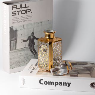 Botol Parfum Minyak Esensial Oud Kaca Mewah UV Emas, Ukuran 150ml, untuk Penggunaan di Toko.