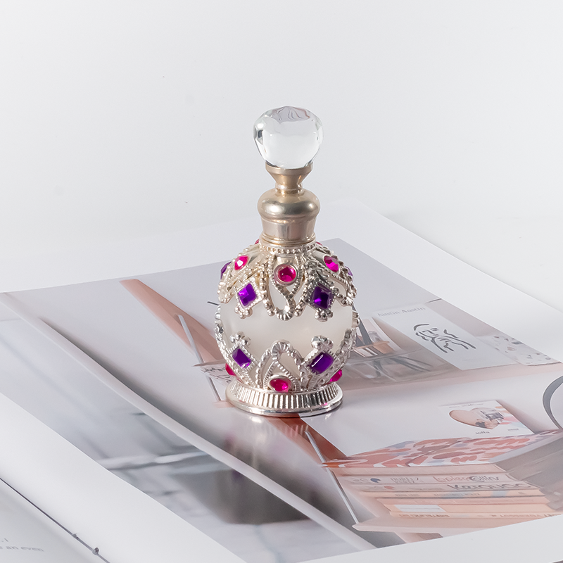 Dubai Oud Essential Oil bottle