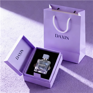 Роскошный стеклянный флакон для духов 50 мл, пустой, в фиолетовой подарочной коробке и фирменном пакете.