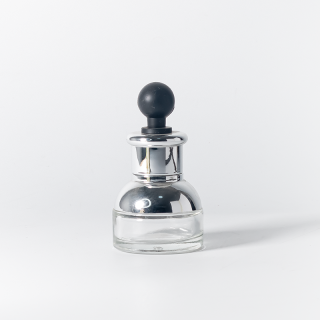 20毫升定制透明玻璃精华液滴管瓶，设计优雅，适用于化妆品精油