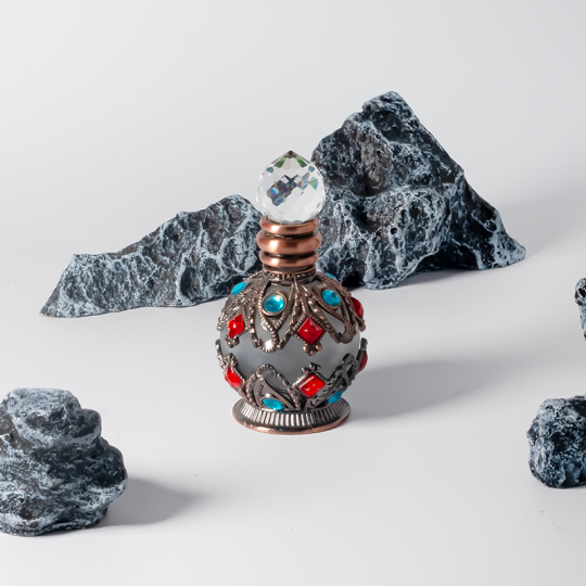 Botol Minyak Attar Paduan Logam Antik Unik Arab Dubai 15ml dengan Tongkat Kaca