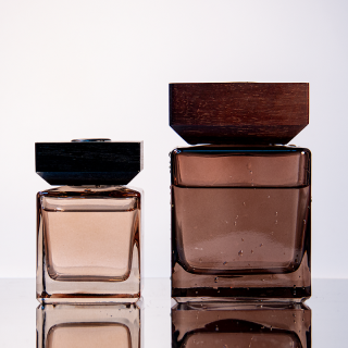 Botella difusora de aromaterapia con tapa de madera, botella cuadrada de vidrio para aromaterapia, ideal para la decoración del hogar y el dormitorio.