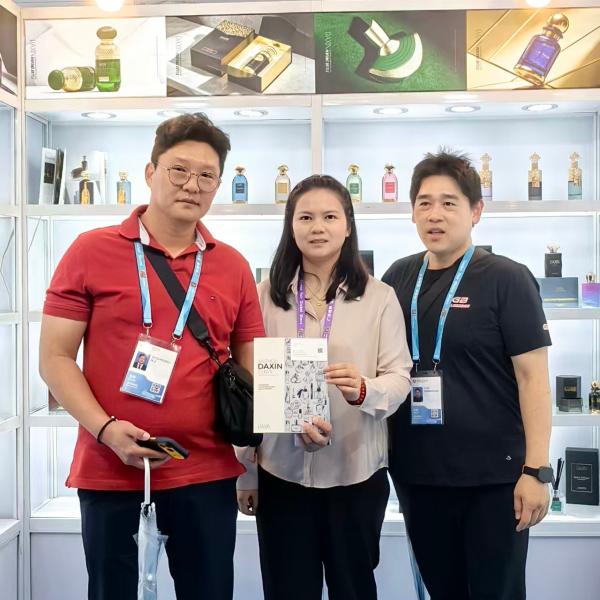 twist perfume bottle