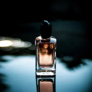 How to Source Stock Perfume Bottles