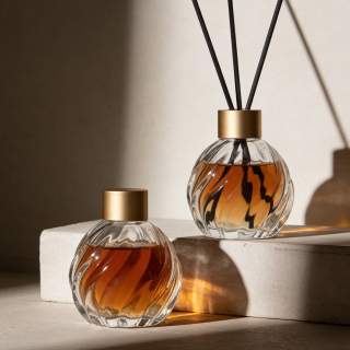 Hot Selling Premium Custom 50ml 200ml Empty Reed Diffuser Glass Bottle for Home Fragrance