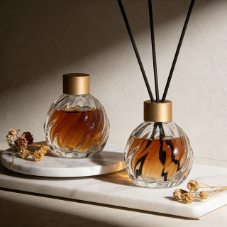 Hot Selling Premium Custom 50ml 200ml Empty Reed Diffuser Glass Bottle for Home Fragrance