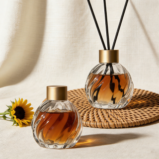 Hot Selling Premium Custom 50ml 200ml Empty Reed Diffuser Glass Bottle for Home Fragrance
