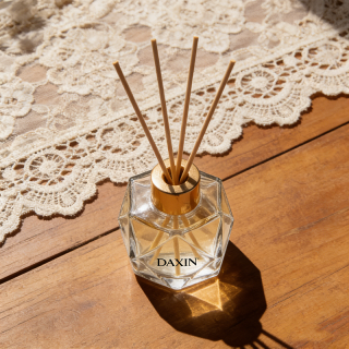 Botol Kaca Diffuser Aromaterapi Berbentuk Belah Ketupat Unik 100ml 200ml