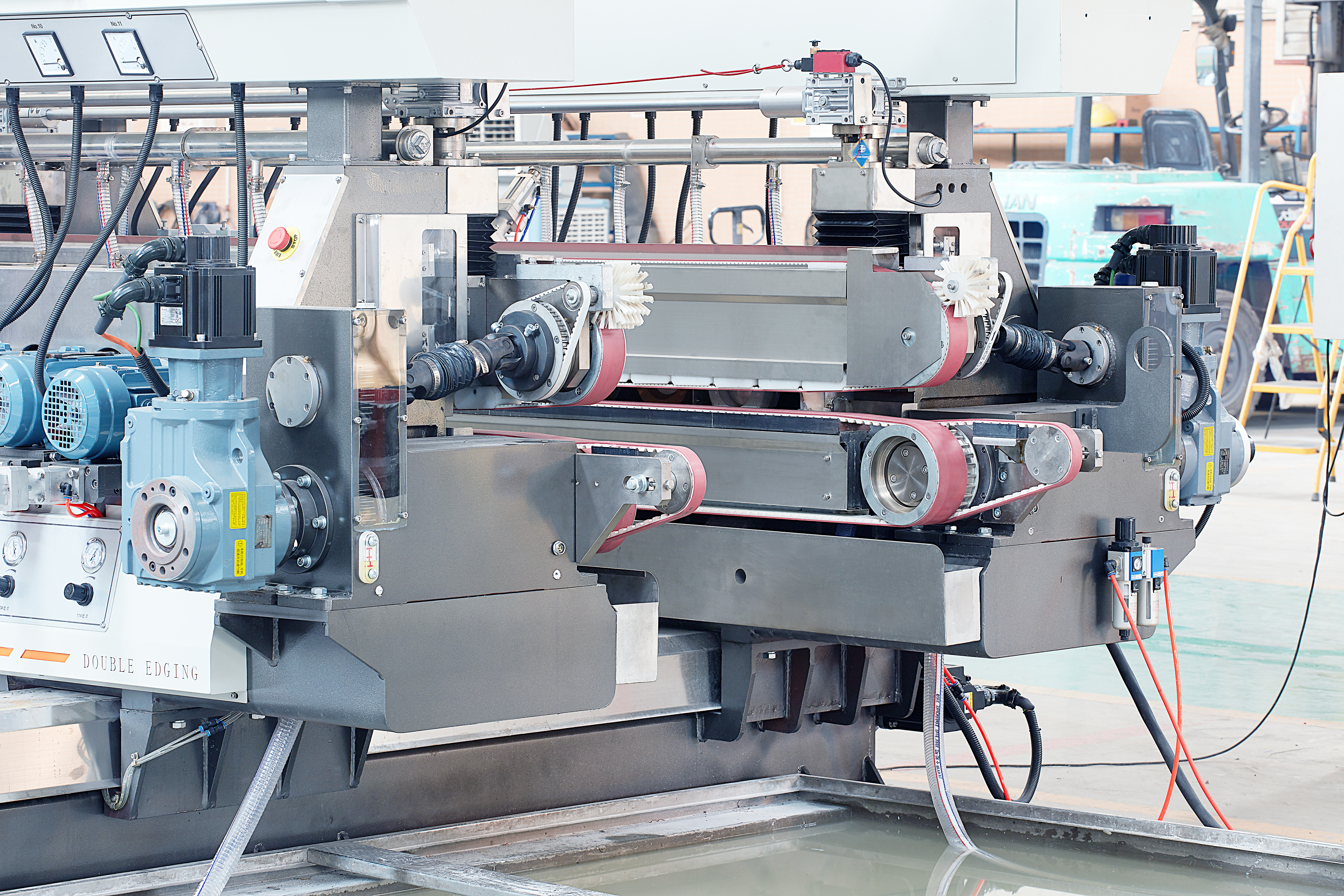 SM2015 Glass Straight-line Standard Double Edging Machine For Construction Glass