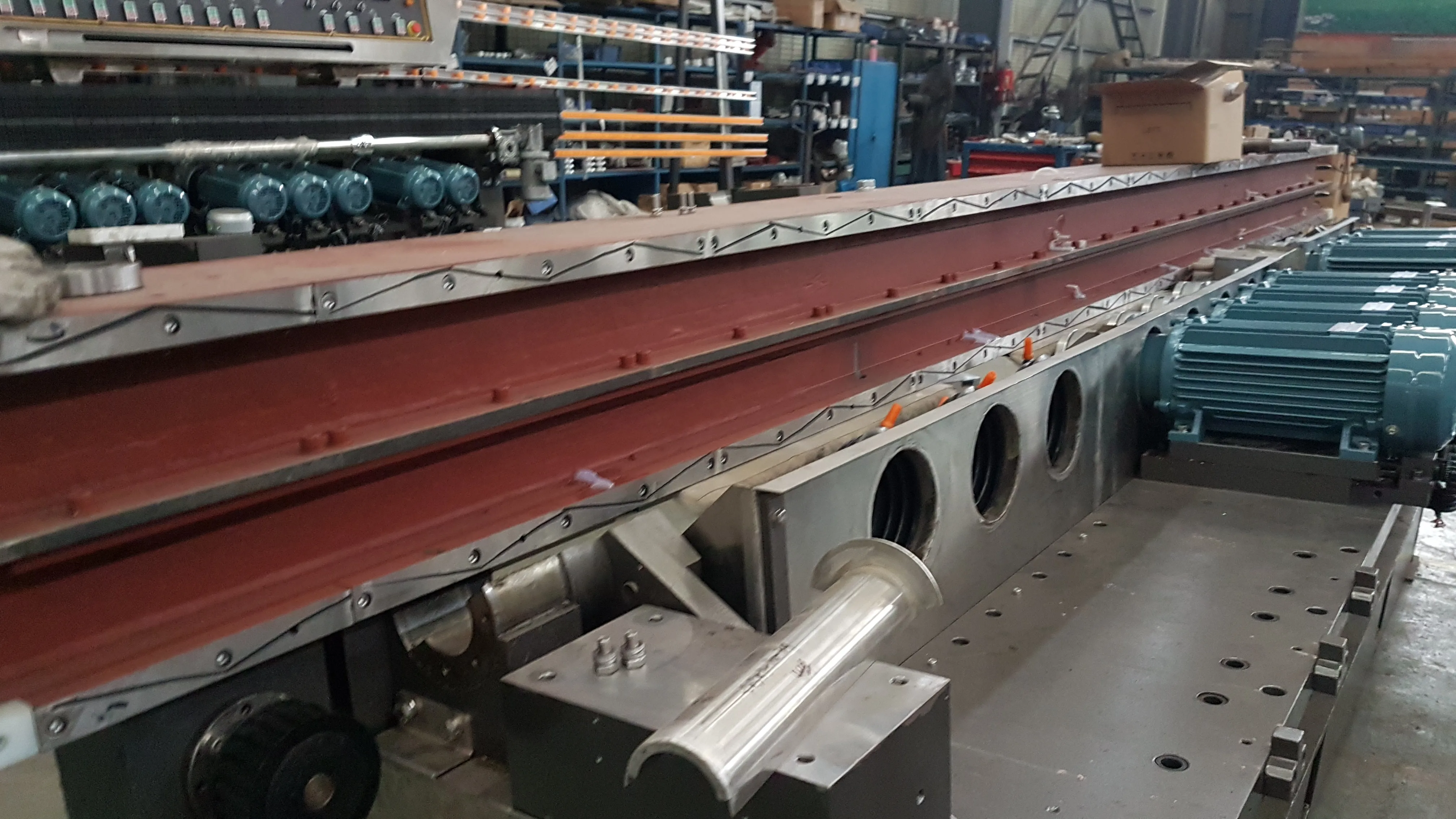 glass straight-line beveling machine