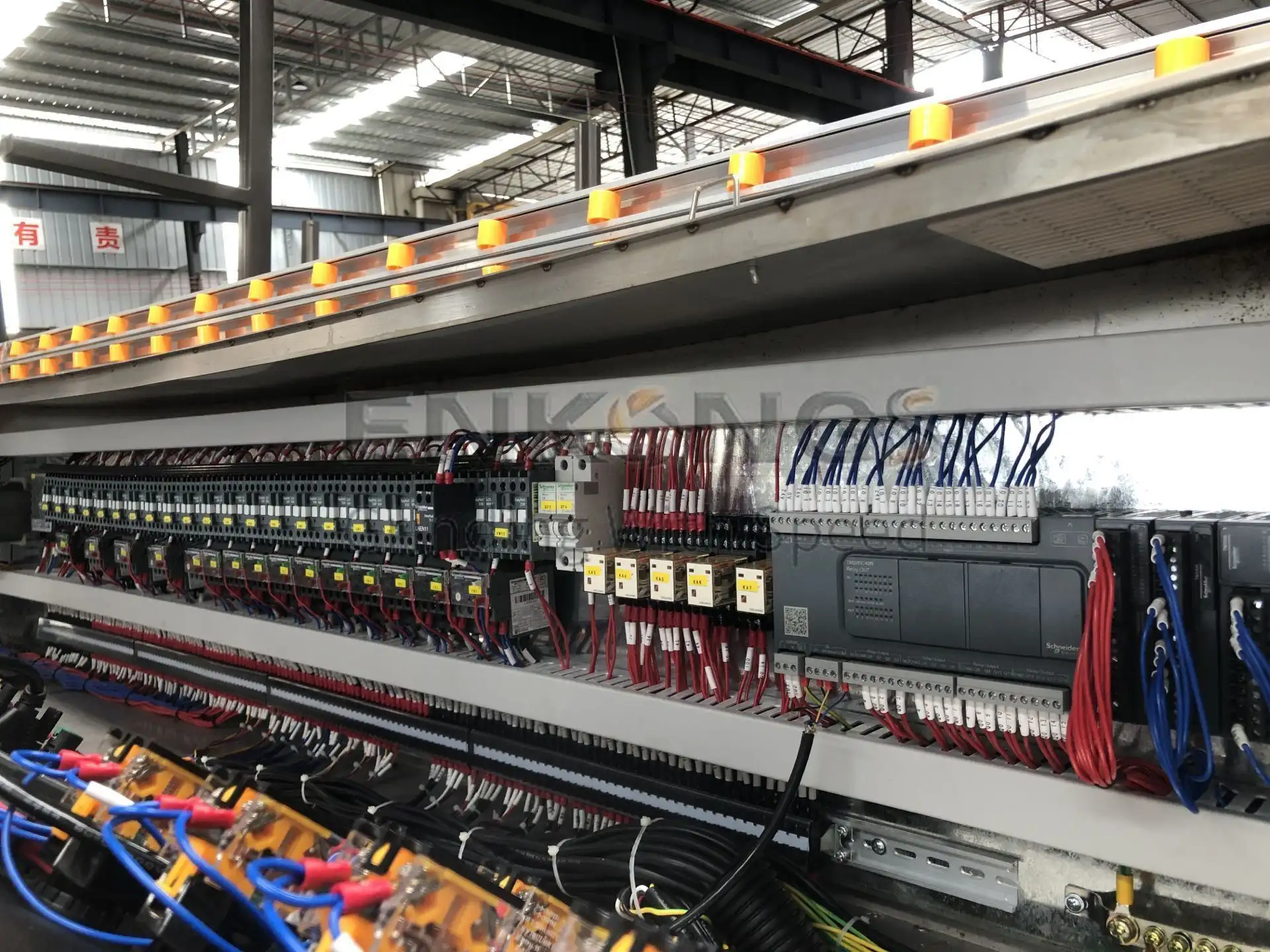 Glass grinding machine