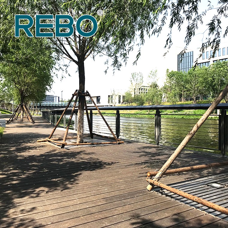 Supply Termite proof bamboo laminate wood floor with nature color