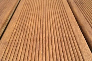 ¿Sabes cómo utilizar tablas de bambú pesadas para exteriores?