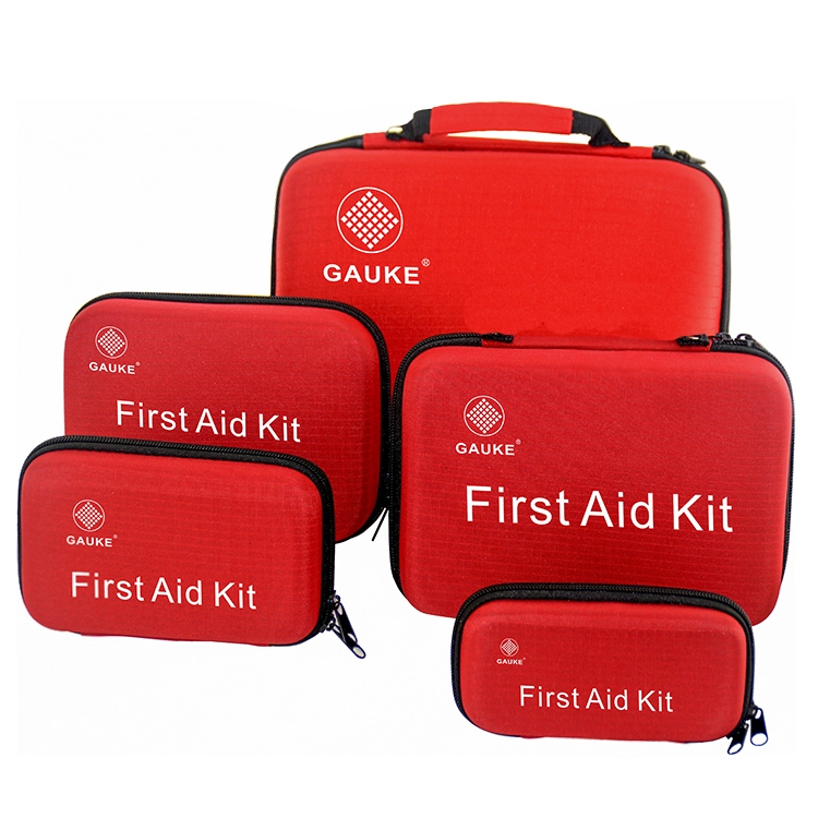Rote umweltfreundliche Erste-Hilfe-Taschen-Kits
