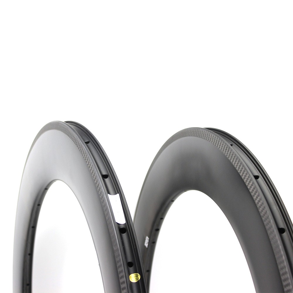 700C triathlon Carbon 82mm Depth Tubeless Compatible