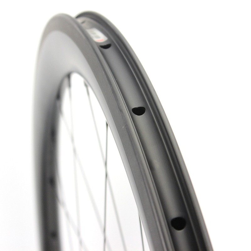 700c Road Bike 47mm Depth Rim 27mm width NOVATEC hub pillar spokes