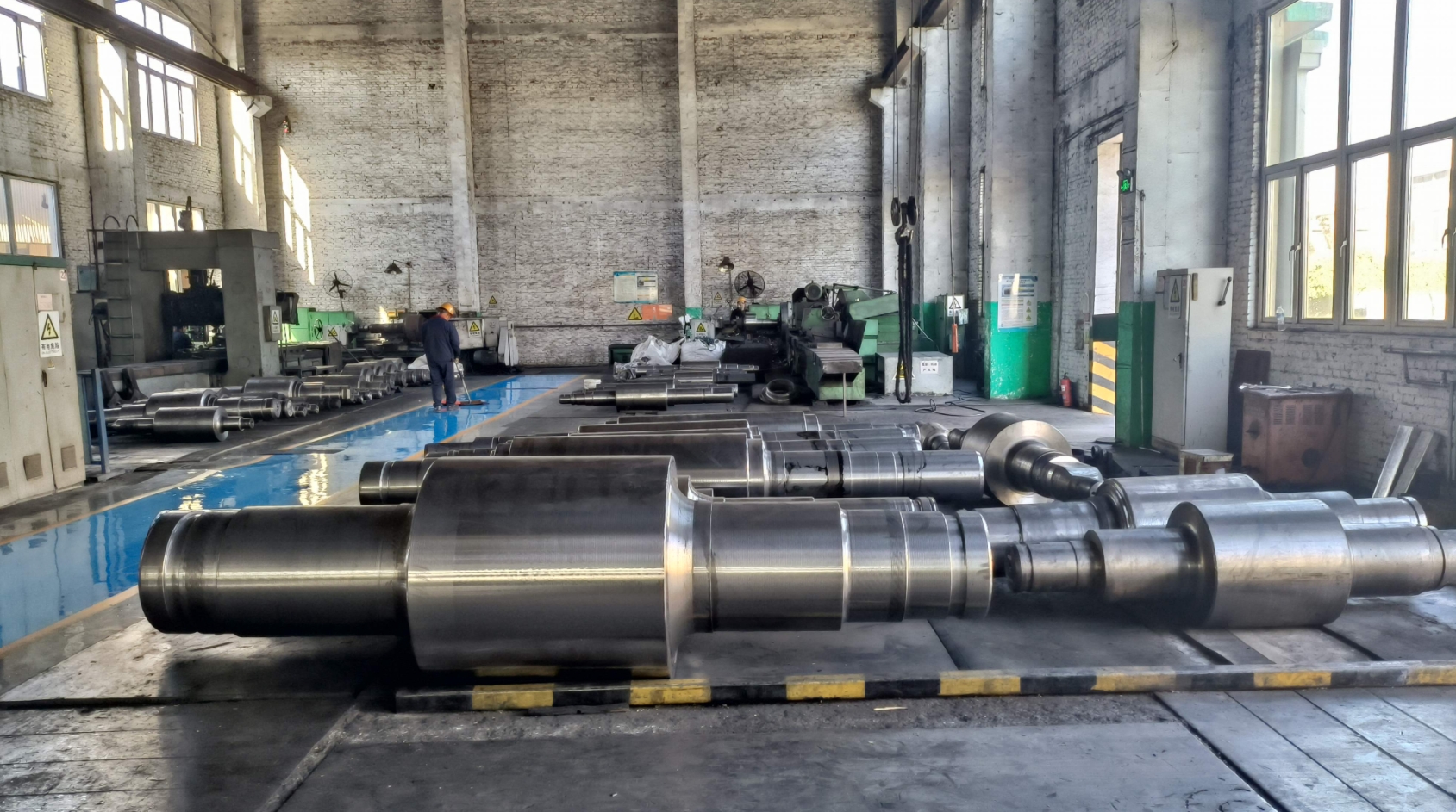 Cr4 alloy steel roll