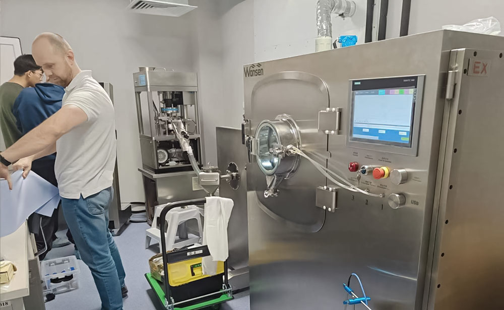 Automatic tablet coater