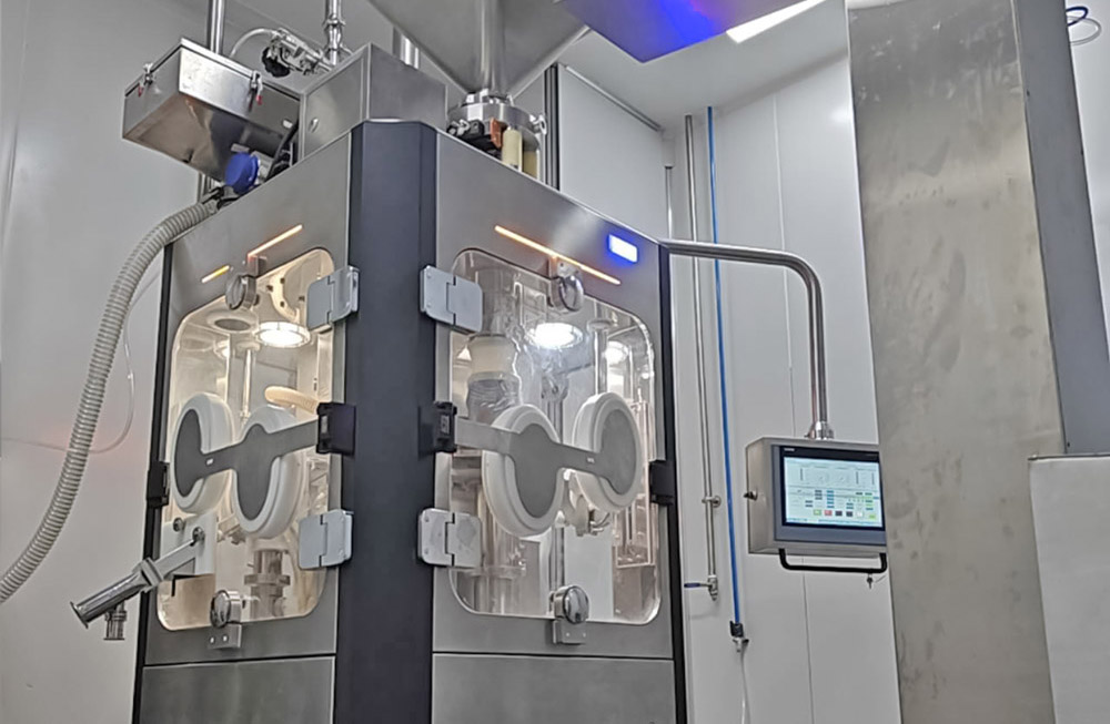 High Containment Pharmaceutical Equipment