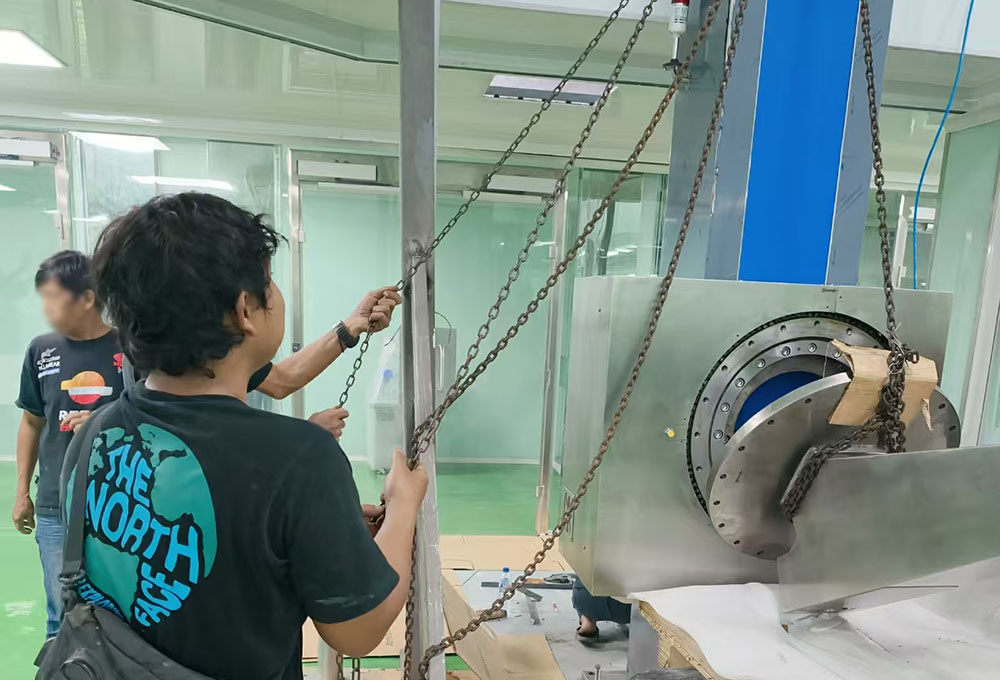 Single-column bin blender