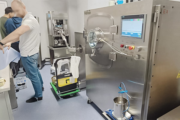Un laboratorio cliente ruso instala con éxito una línea de producción de laboratorio a prueba de explosiones de 3 kg.