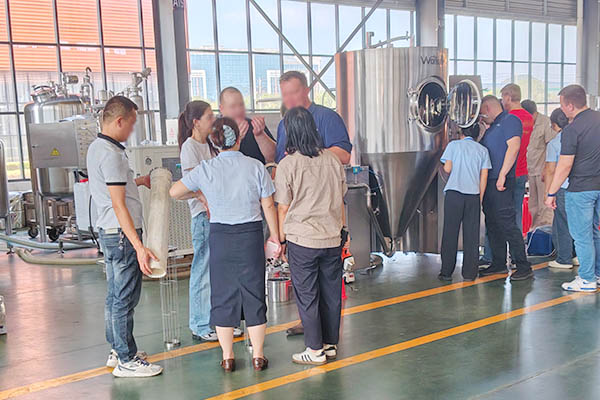 GEROPHARM odwiedza Wonsen w celu przeprowadzenia testów odbiorczych w fabryce suszarki rozpyłowej w obiegu zamkniętym