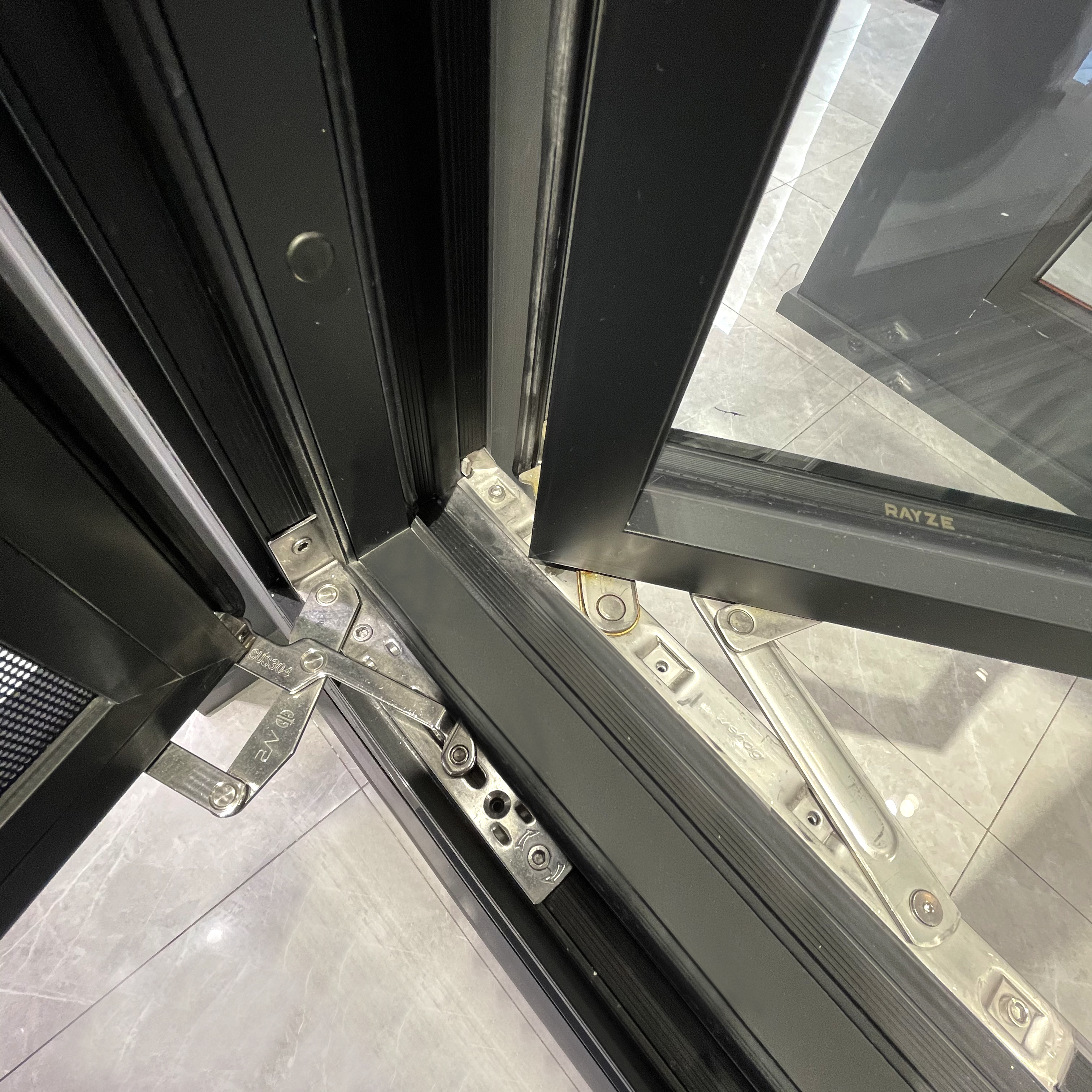 Curma Sound Proof Customization Thermal Break Aluminum Casement Windows