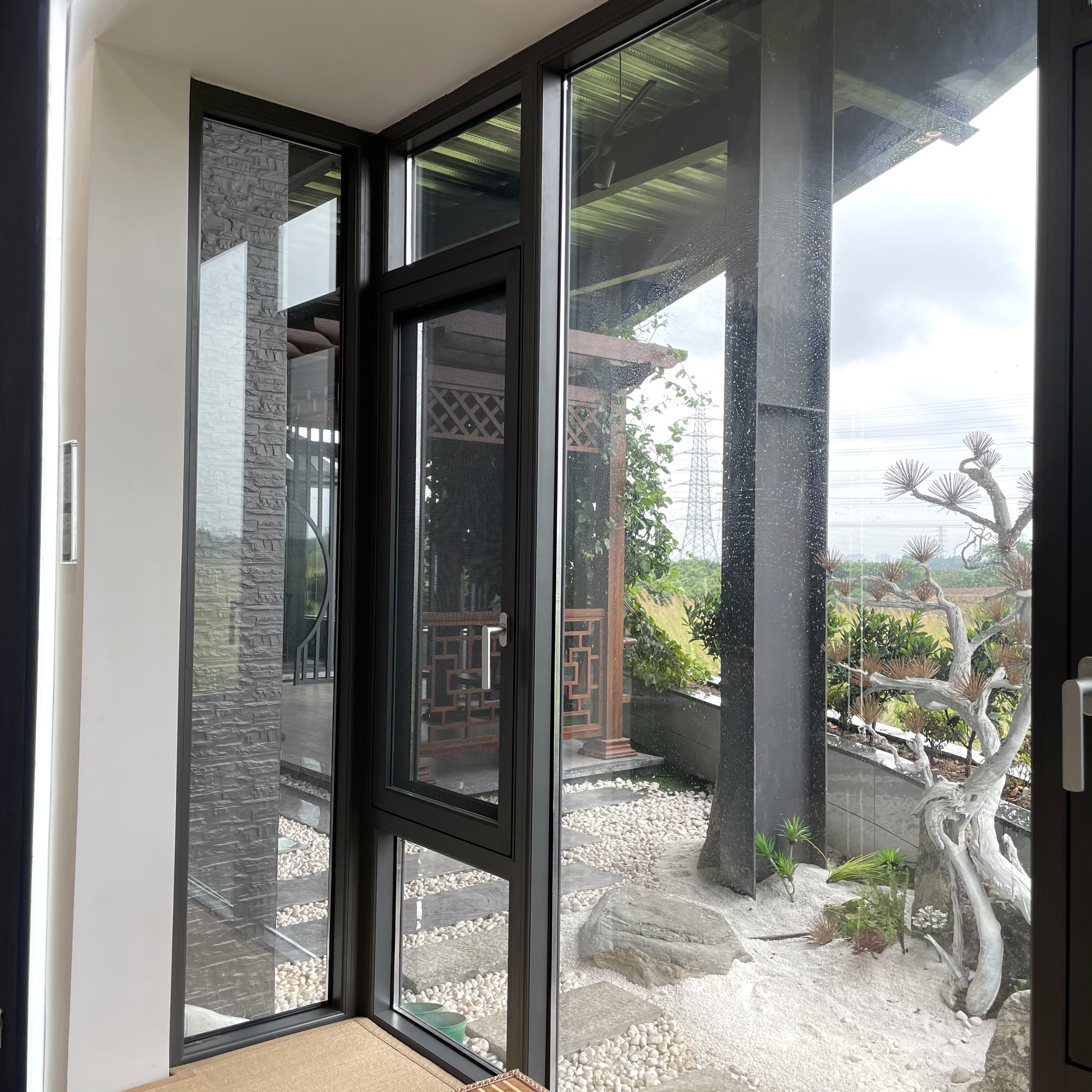 50 Frame Aluminum Powder Coating Sash Window With HOPO Handle For Project Hotel