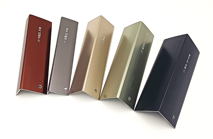 Consumers should pay attention to the following points when purchasing and using aluminum alloy building profile products